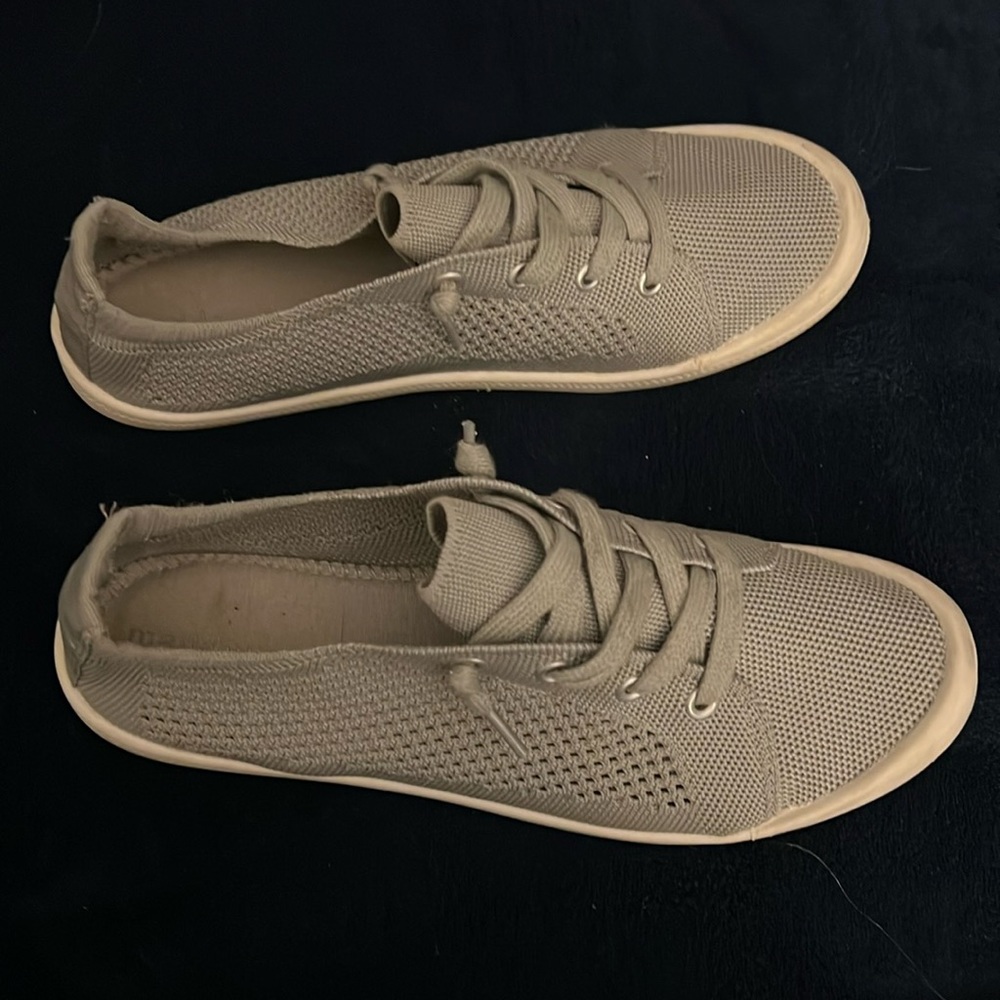 Slip on sneakers
